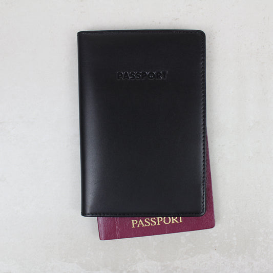 Classic Leather Passport Case