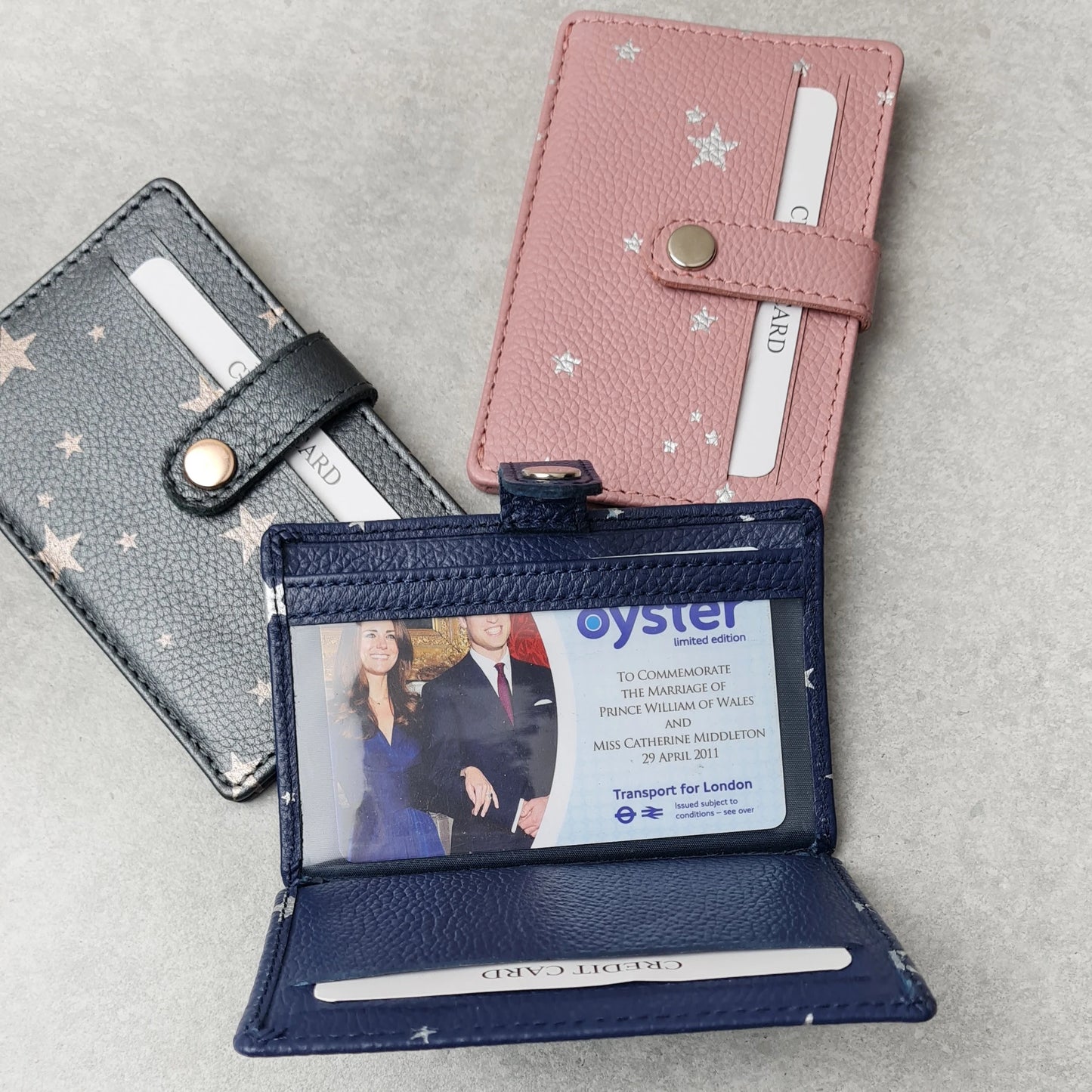 Star Print Folding Travel Card Holder